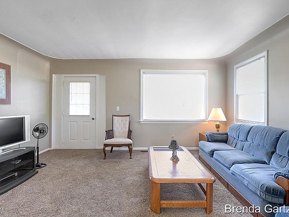 4th image of 6630 Hanna Lake Ave SE