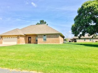 450 Delia Dr, Leesville, LA 71446