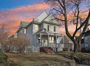 52 Orchard St, Ridgefield Park, NJ 07660