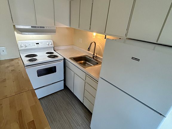 4th image of 4130 11th Ave NE #6005