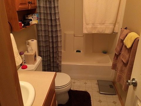 3rd image of 1081 W Lakeside Dr