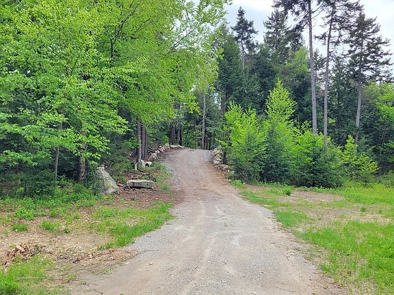 5th image of 197 Lakeshore Dr