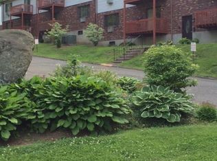 94 Maple St #1, Seymour, CT 06483