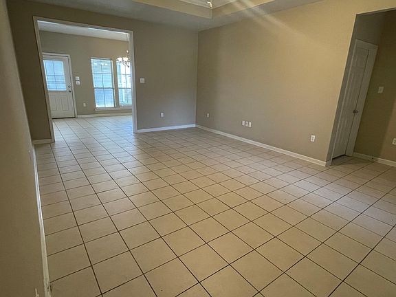 5th image of 40314 Creekway Cove Ct