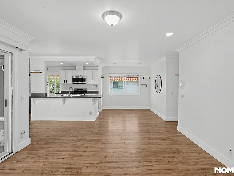 22811 Malaga Way — Photo 5