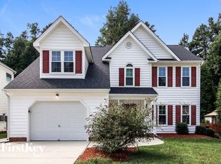 10 Topridge Ct, Greensboro, NC 27407