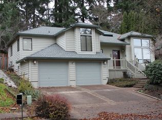 7392 SW Tenino Ln, Tualatin, OR 97062