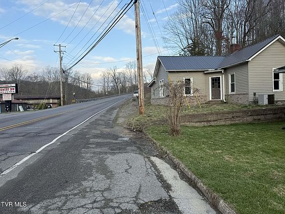3rd image of 620 Gilley Ave E