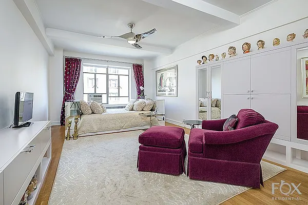 Sold by Fox Residential Group | media 5