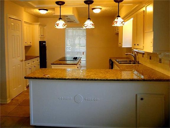 5th image of 13430 Paradise Valley Dr