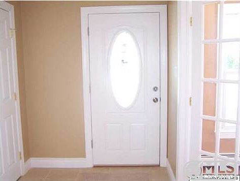 4th image of 23 Harrington Dr S