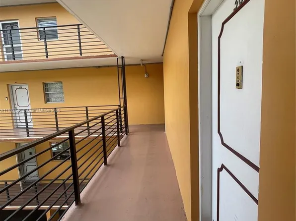 365 NE 125th St APT 302, North Miami, FL 33161