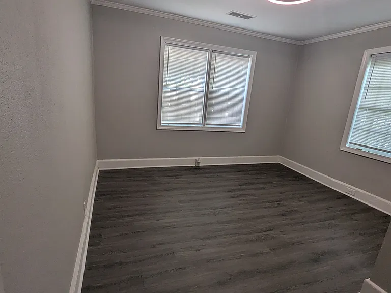 860 Morningside Dr — Photo 11