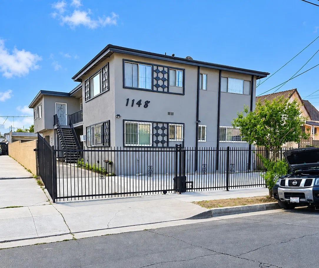 1148 Fedora St — Photo 1