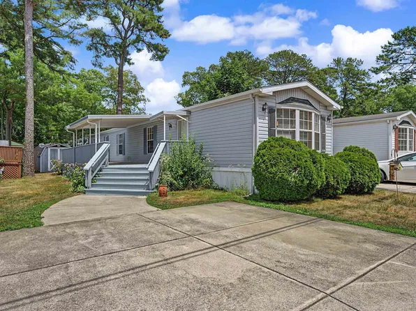 443 S 6th Ave Trailer 103, Absecon, NJ 08205