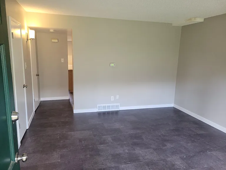 9219 E Mansfield Ave — Photo 5