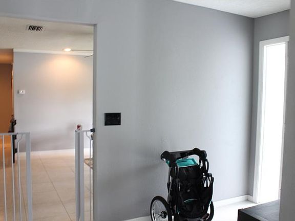 3rd image of 3106 Elderwood Pl