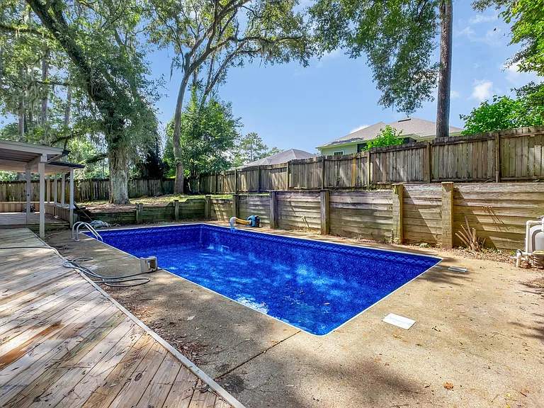 2416 Lanrell Dr — Photo 5