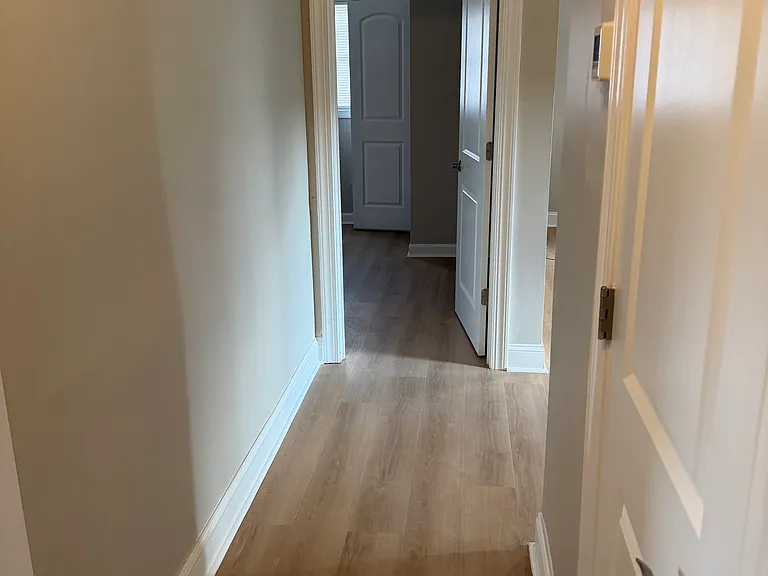 1409 Jackson St — Photo 17