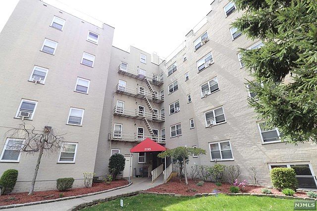 2195 N Central Rd #E2, Fort Lee, NJ 07024 | Zillow