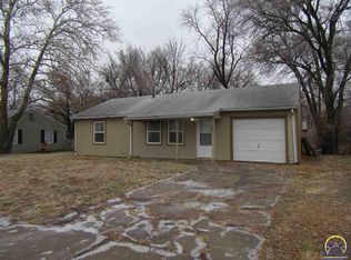 1300 SW 37th St, Topeka, KS 66611