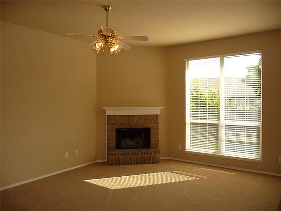 4th image of 816 Margaret Dr