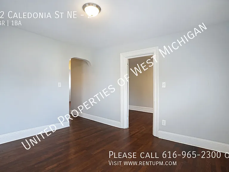 42 Caledonia St NE #2 — Photo 8