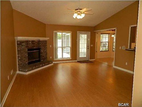 3rd image of 6826 Forsythe Dr
