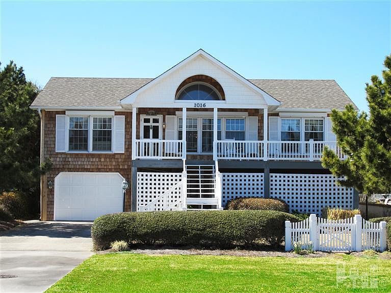 1st image of 1016 S Fort Fisher Boulevard