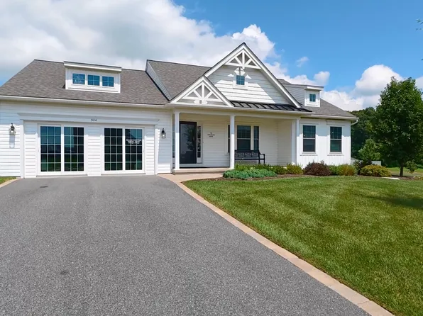 324 Greenwood Dr, Oxford, PA 19363