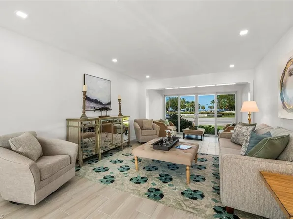 1550 Gulf Shore BLVD N #W3, NAPLES, FL 34102