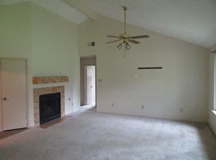 2817 Pickett Dr, League City, TX 77573