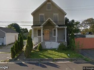 30 Daly Pl, Copiague, NY 11726