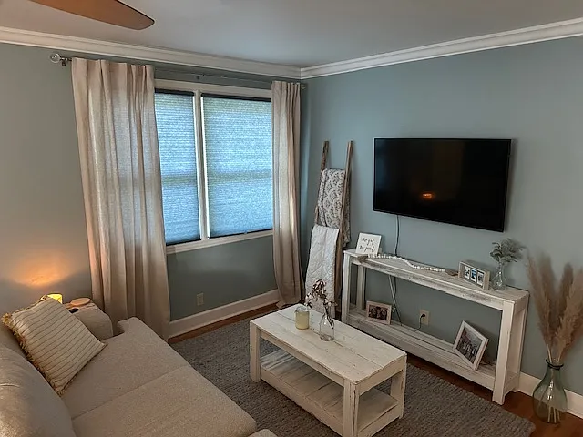2 bed, 1066 sqft, $1,750 — Photo 4