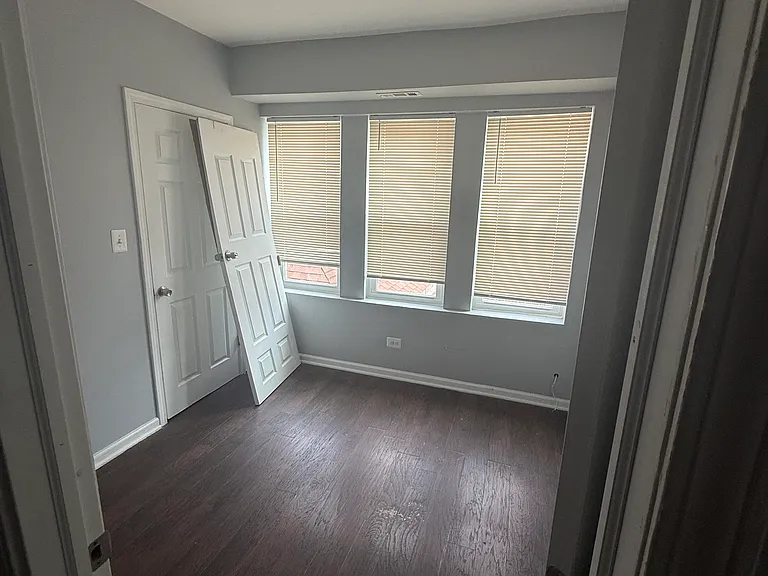 8418 S Drexel Ave #2 — Photo 6