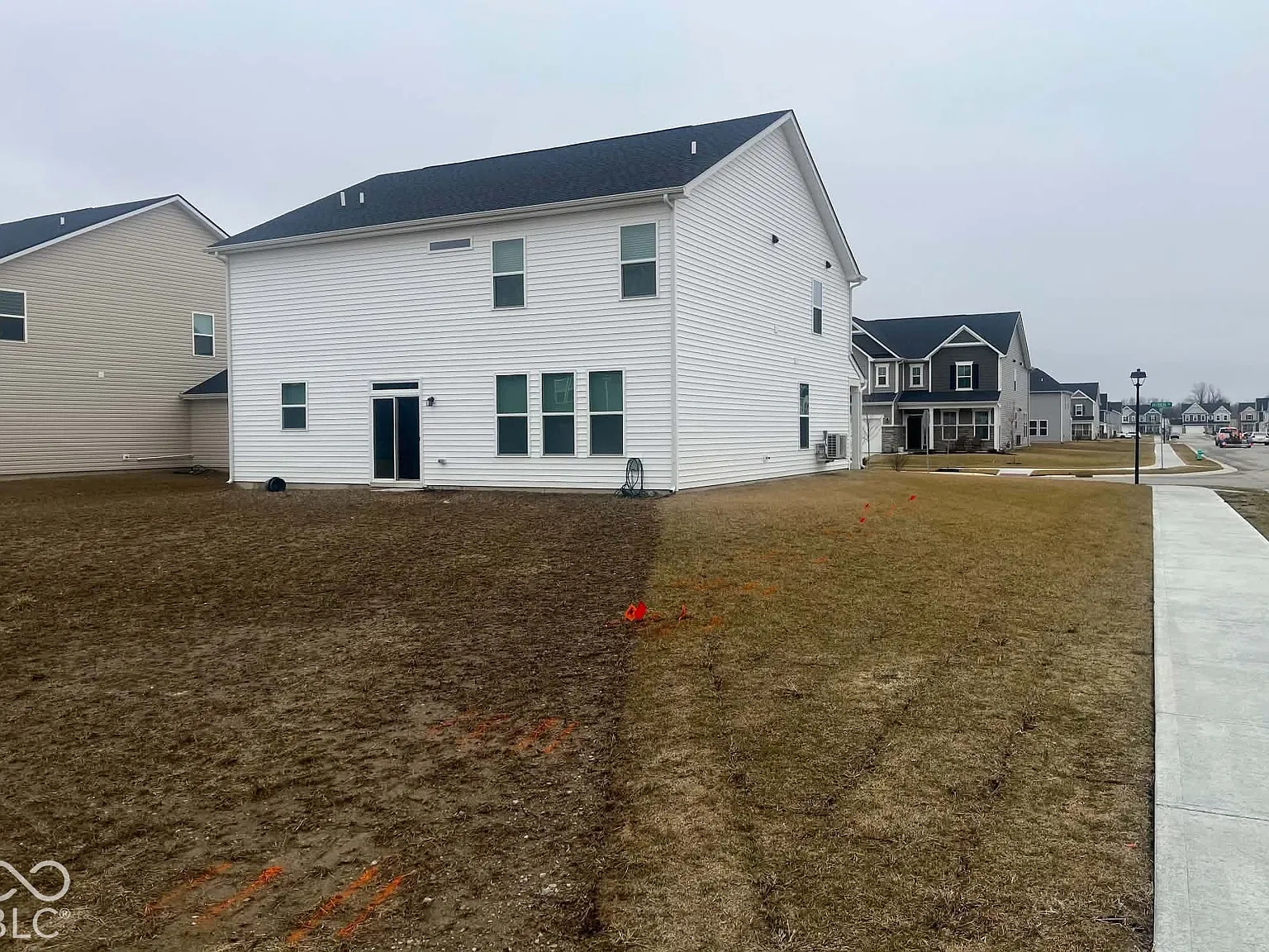 4 bed, 2.5 bath, 2993 sqft, $2,700 — Photo 2