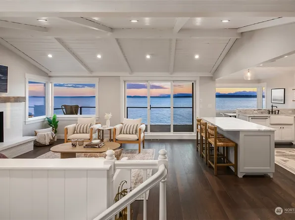 19529 27th Avenue NW, Shoreline, WA 98177