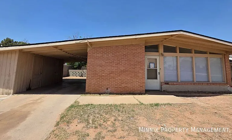 3202 W Illinois Ave — Photo 1