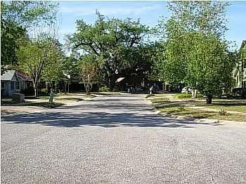 3004 Cedarwood Village Ln — Photo 3
