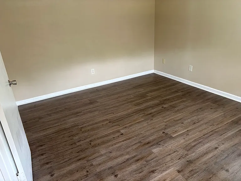 40 Apple Tree Ln #6 — Photo 4