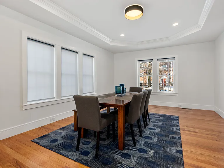 148 Lexington St — Photo 5