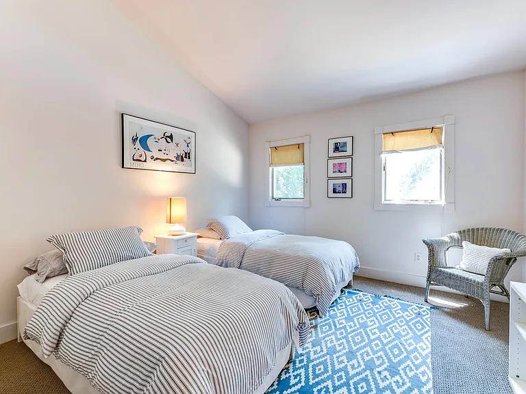 175 Warfield Way — Photo 10