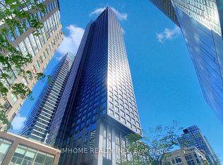 8 Wellesley St W #4711-C01, Toronto, ON M4Y 1E7
