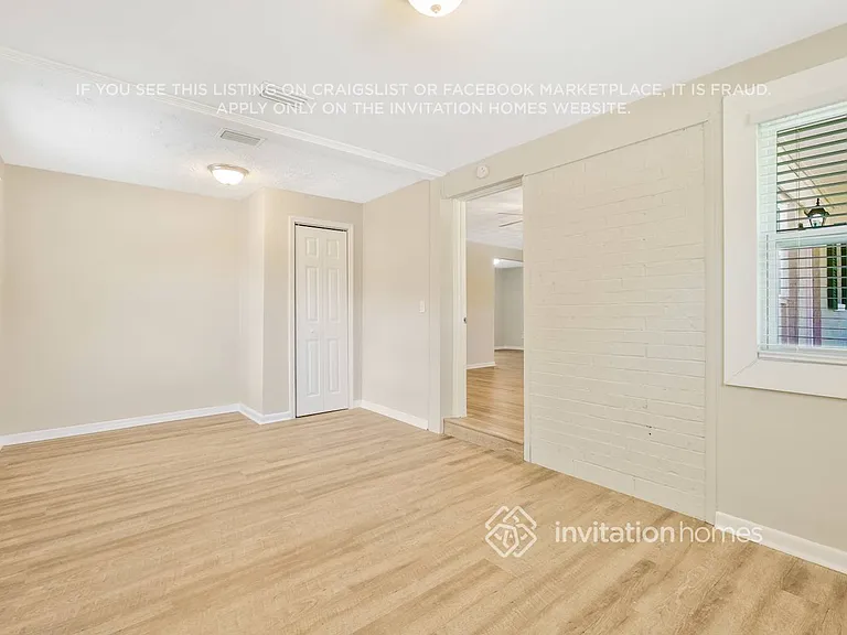 4238 Sabine Dr — Photo 12