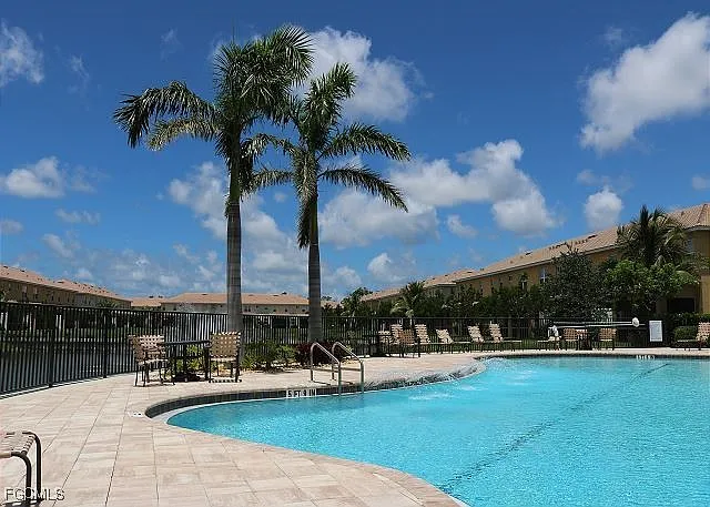 10850 Alvara Point Dr — Photo 32