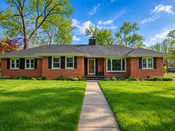 5536 Howard Ave, La Grange Highlands, IL 60525