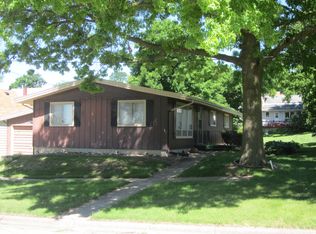405 Chestnut St SE, Elkader, IA 52043