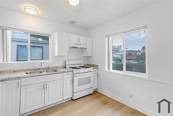 Studio, $1,595 — Photo 2