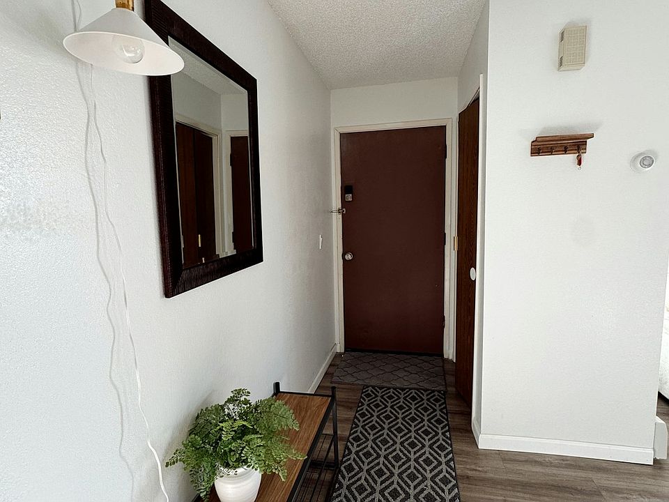 Entry way