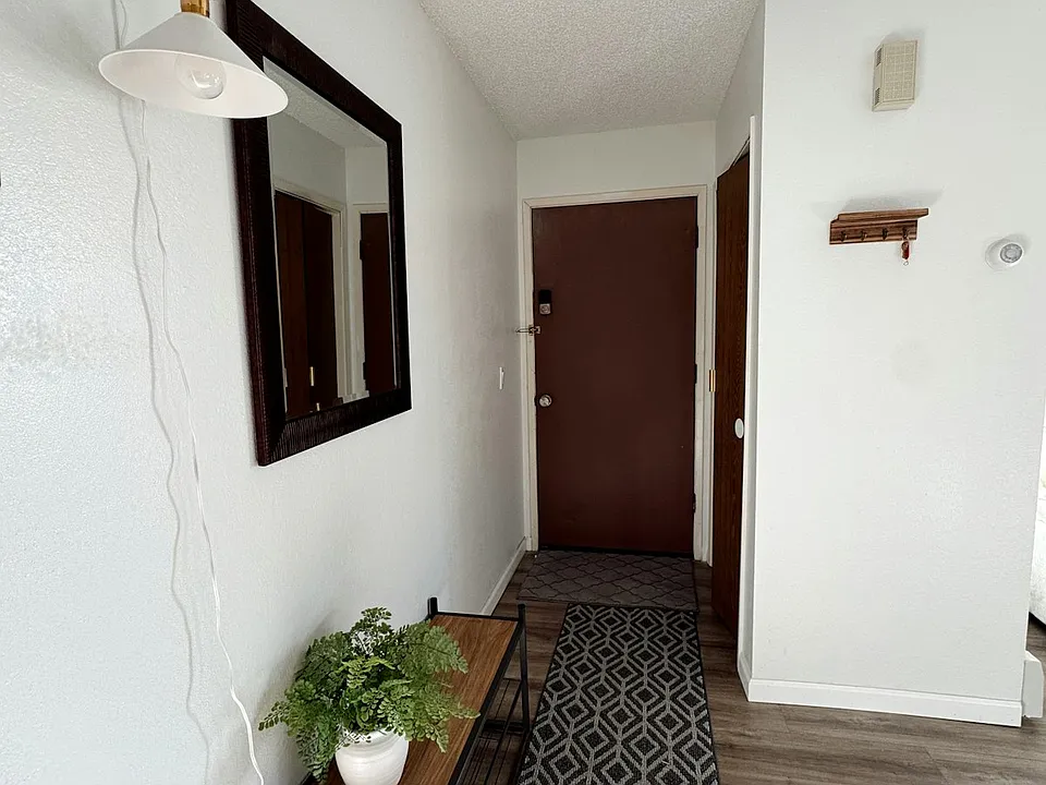 Entry way